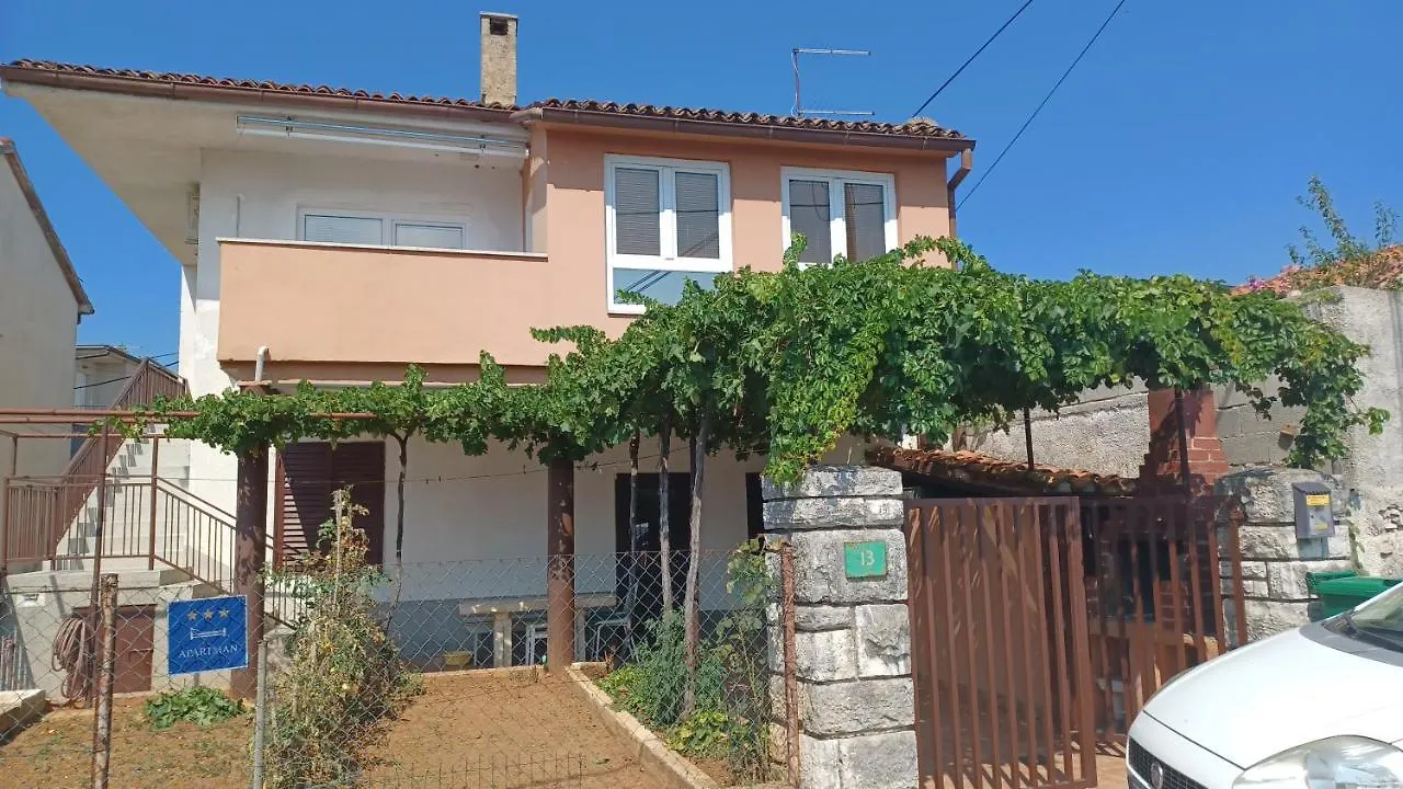 Apartment Mali Spas Pula